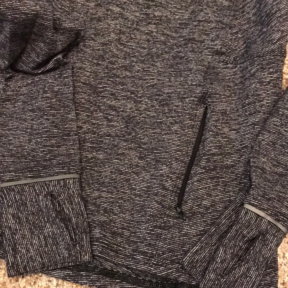 Lululemon Pullover - image 3